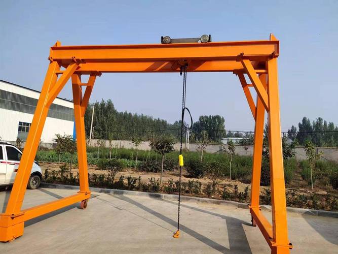 新泰岳起起重设备厂:单梁龙门架/5吨龙门架/无轨龙门架/3吨龙门架全